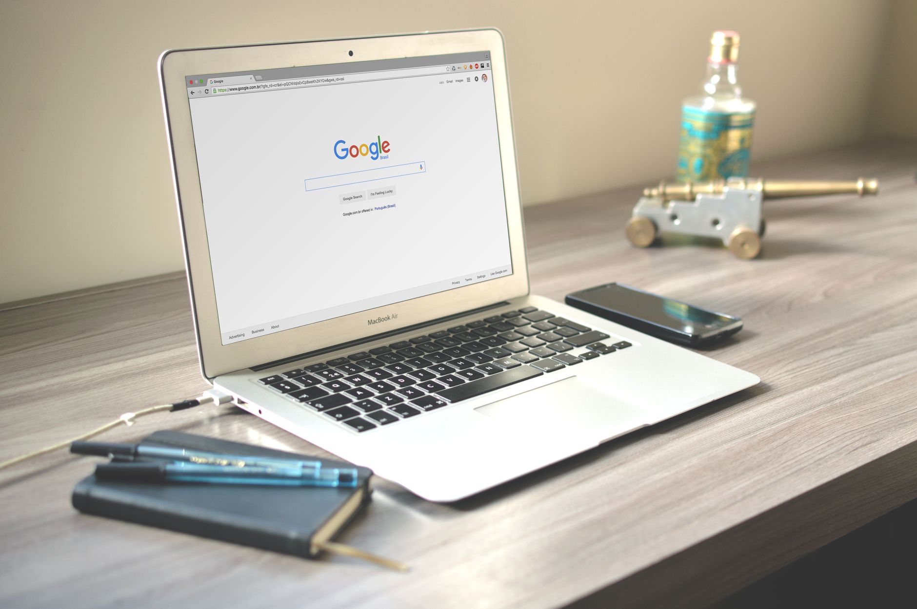 How to Get Recommended by AI Search Engines in 2025