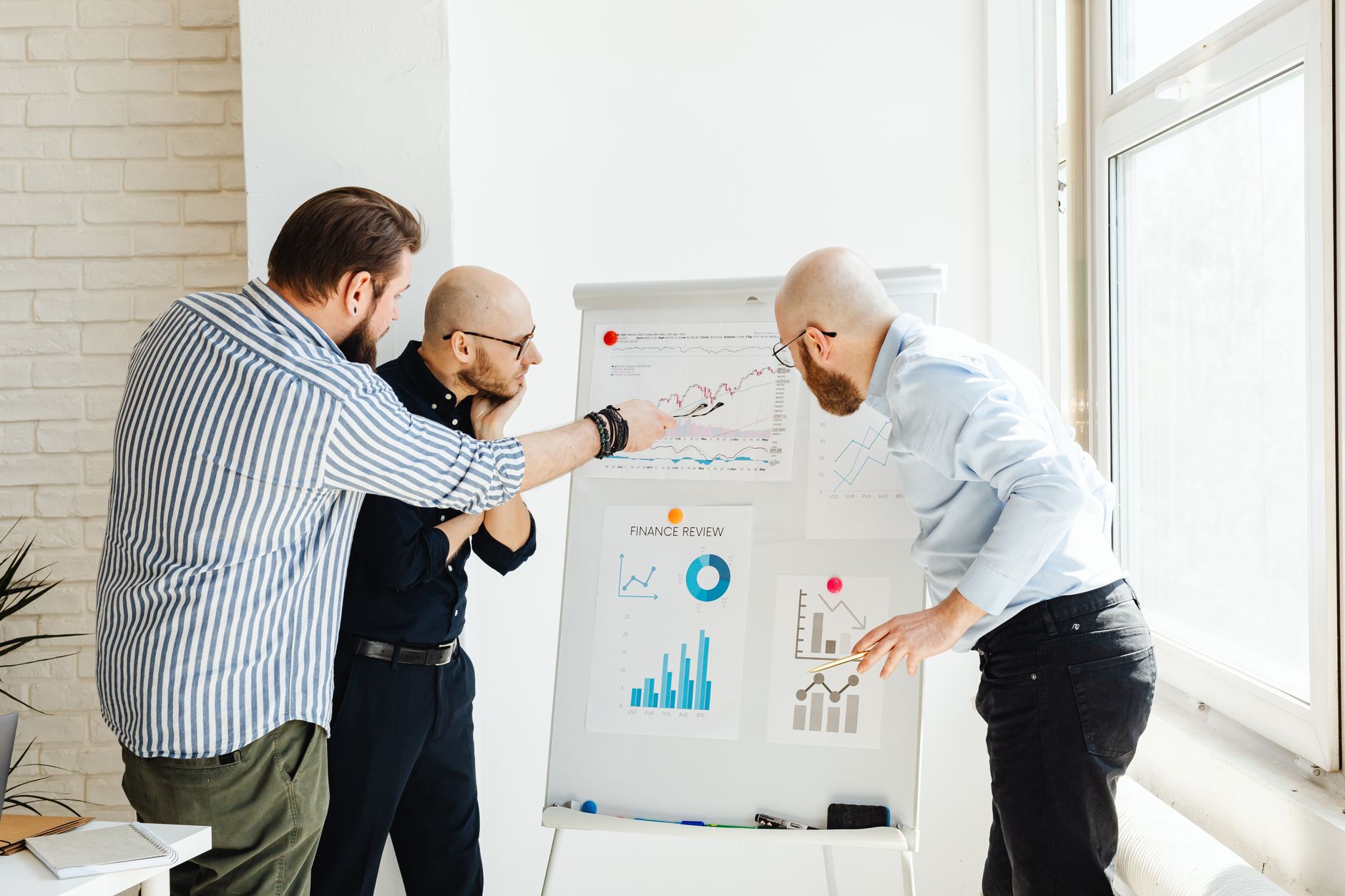AI Sales Tools for SMEs: Win More Clients on a Budget